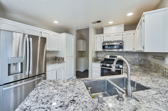 5005 Berisford Pl, Antelope, CA 95843