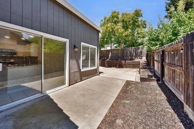 5005 Berisford Pl, Antelope, CA 95843