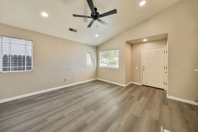 5005 Berisford Pl, Antelope, CA 95843