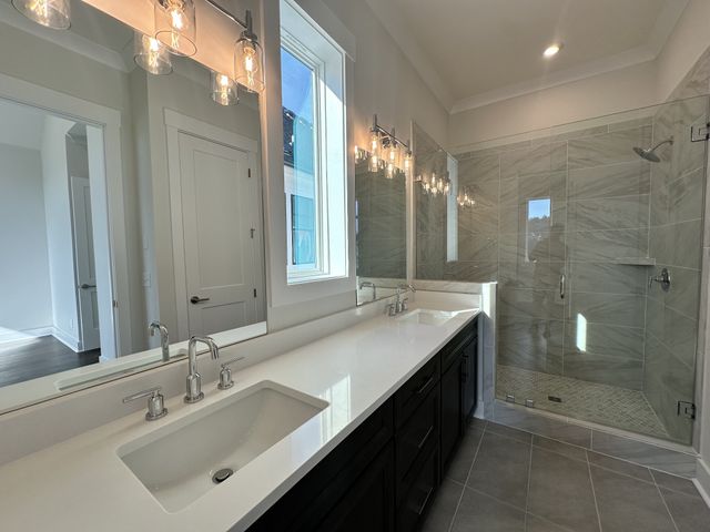 2076 Conductor Ln, Thompsons Station, TN 37179