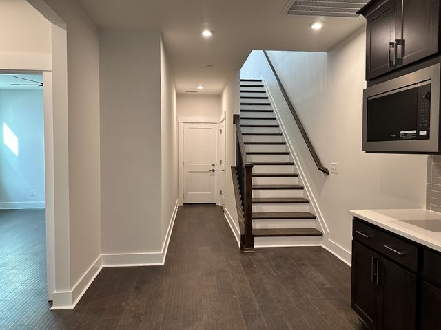 2076 Conductor Ln, Thompsons Station, TN 37179