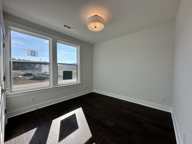 2076 Conductor Ln, Thompsons Station, TN 37179