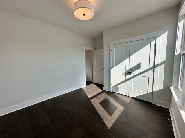 2076 Conductor Ln, Thompsons Station, TN 37179