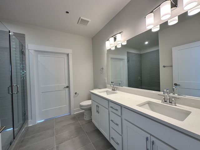 2076 Conductor Ln, Thompsons Station, TN 37179