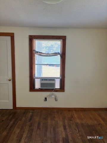 38 Central Avenue, Bristol, CT 06010