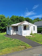 38 Central Avenue, Bristol, CT 06010