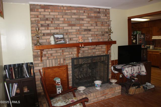 301 W Pulaski Drive, Hampton, SC 29924