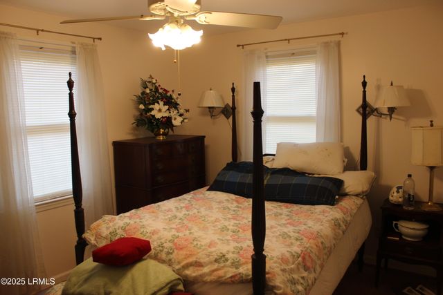 301 W Pulaski Drive, Hampton, SC 29924