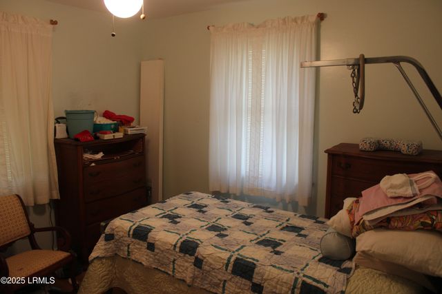 301 W Pulaski Drive, Hampton, SC 29924