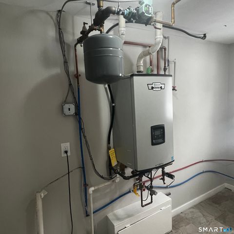 97 Orchard Lane, Watertown, CT 06795