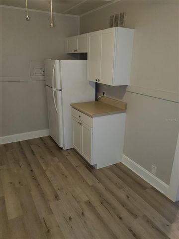 324 S OSCEOLA STREET, Deland, FL 32724