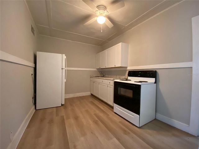 324 S OSCEOLA STREET, Deland, FL 32724