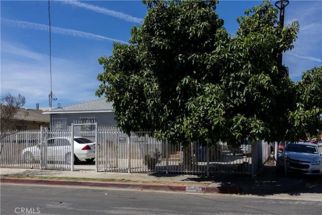 10703 Anzac, Los Angeles, CA 90059