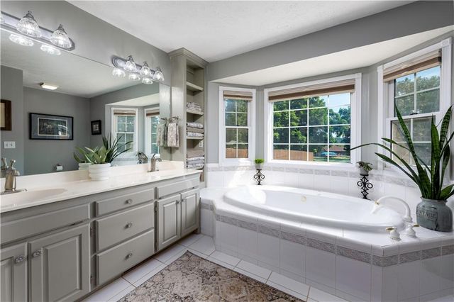 1167 Panorama Drive, Cape Fair, MO 65624