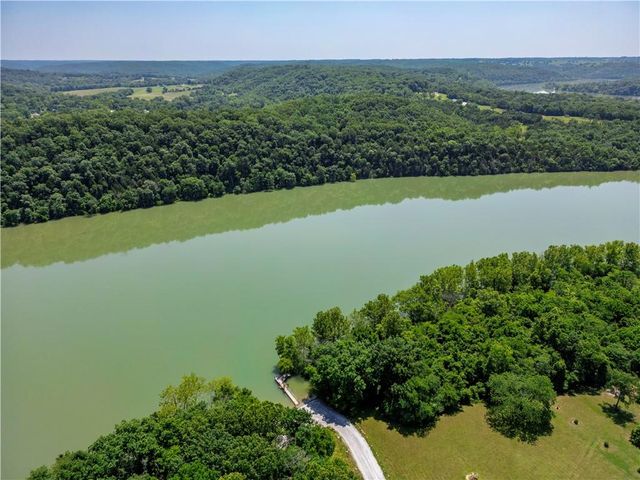 1167 Panorama Drive, Cape Fair, MO 65624