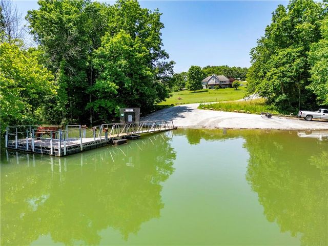 1167 Panorama Drive, Cape Fair, MO 65624