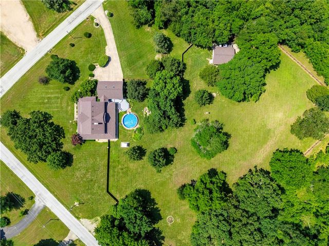 1167 Panorama Drive, Cape Fair, MO 65624
