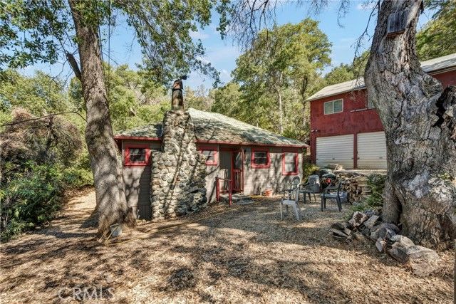 2690 Carmel Avenue, Clearlake, CA 95424