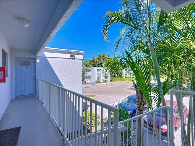 5310 26TH STREET W 306, Bradenton, FL 34207