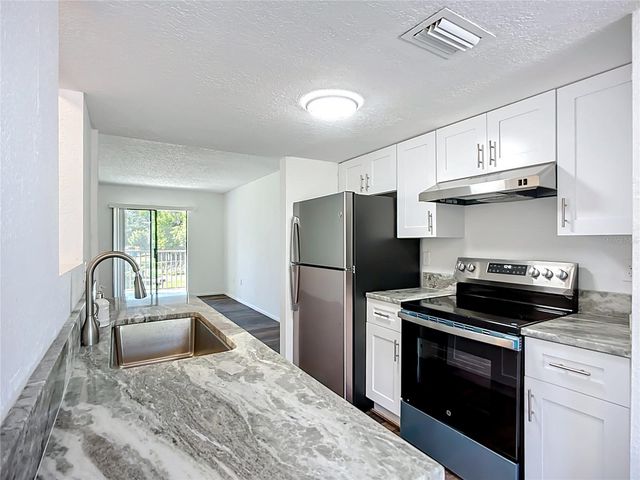 5310 26TH STREET W 306, Bradenton, FL 34207