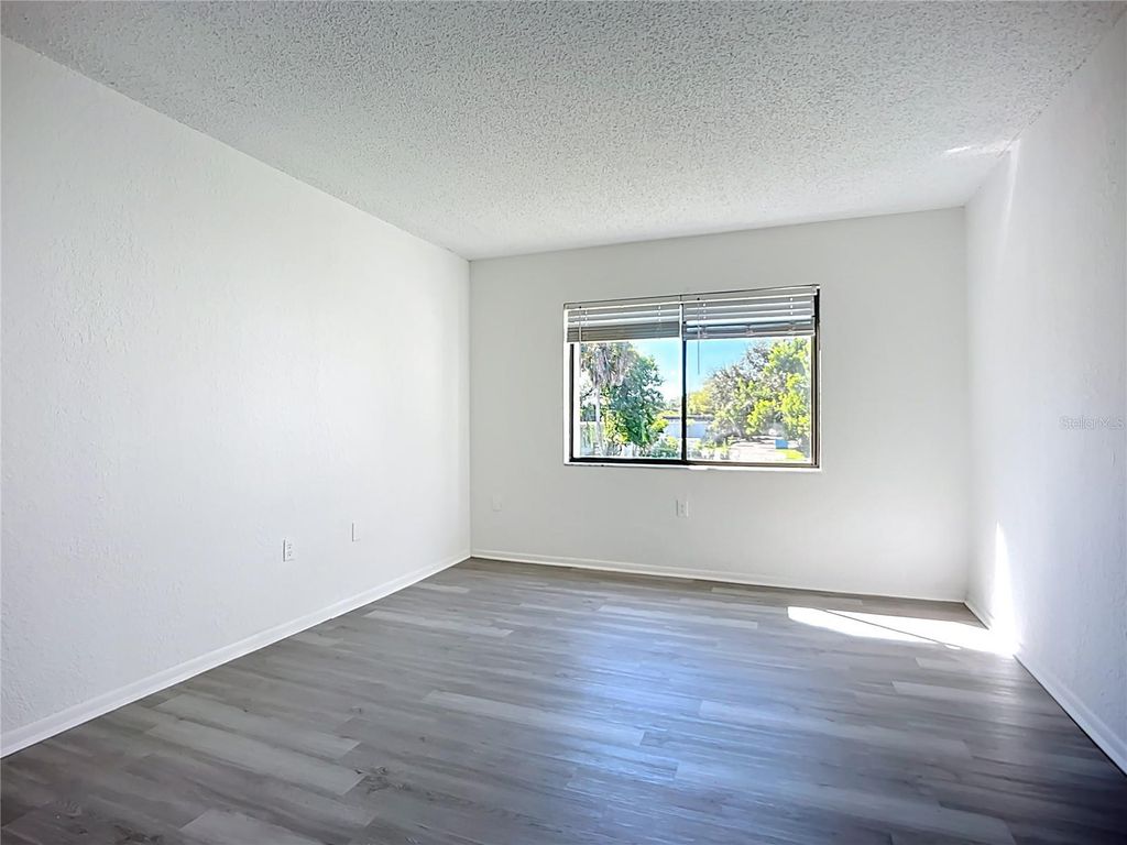 Image 16 of property listing at 5310 26TH STREET W 306, Bradenton, FL 34207