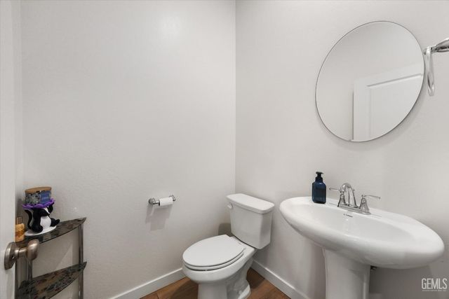 15602 Waterford Street, Bakersfield, CA 93314