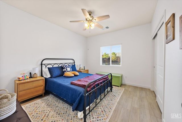 15602 Waterford Street, Bakersfield, CA 93314