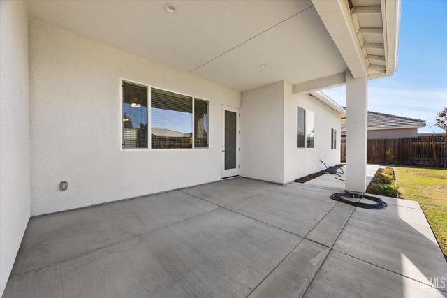 15602 Waterford Street, Bakersfield, CA 93314