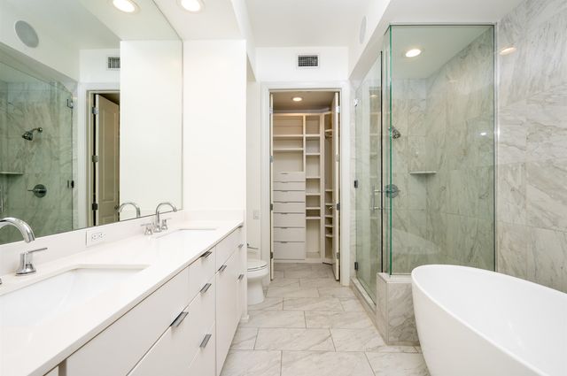 717 S Riverside Dr Apt 1506, Memphis, TN 38103