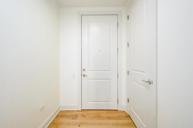 717 S Riverside Dr Apt 1506, Memphis, TN 38103