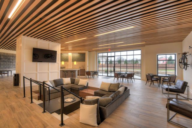 717 S Riverside Dr Apt 1506, Memphis, TN 38103