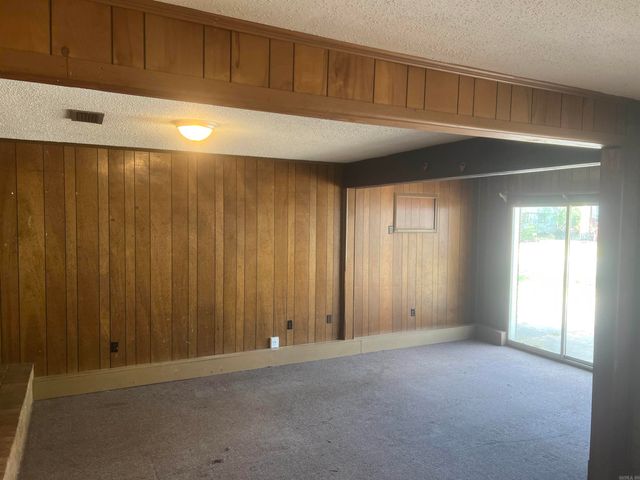 2109 Arkansas Ave, Conway, AR 72034