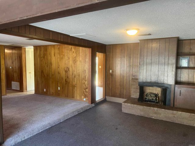 2109 Arkansas Ave, Conway, AR 72034