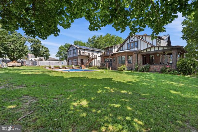 7105 RIVERVIEW AVE, Bristol, PA 19007