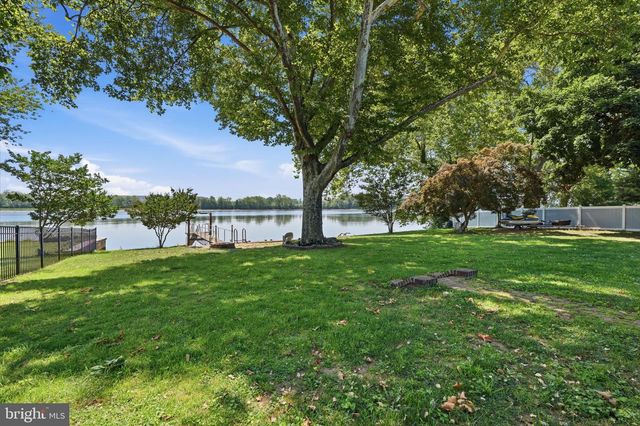 7105 RIVERVIEW AVE, Bristol, PA 19007