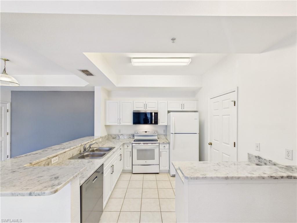 9015 Colby DR 2012, FORT MYERS, FL 33919 — photo 4