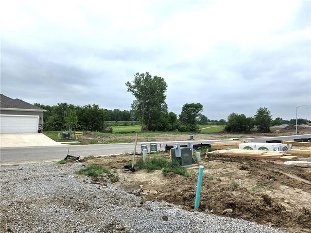 14552 Amanda Lane, Basehor, KS 66007