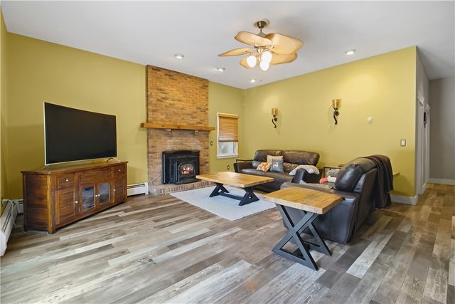 50 Countryside Drive, Cranston, RI 02921