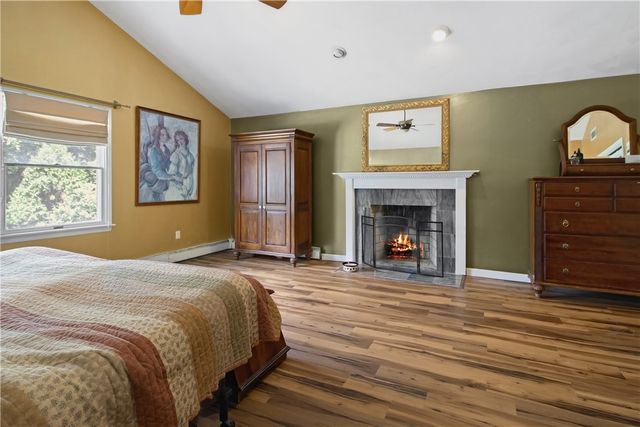 50 Countryside Drive, Cranston, RI 02921