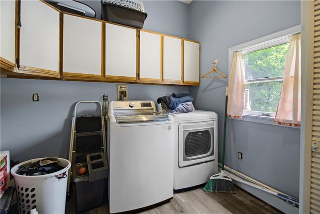 50 Countryside Drive, Cranston, RI 02921