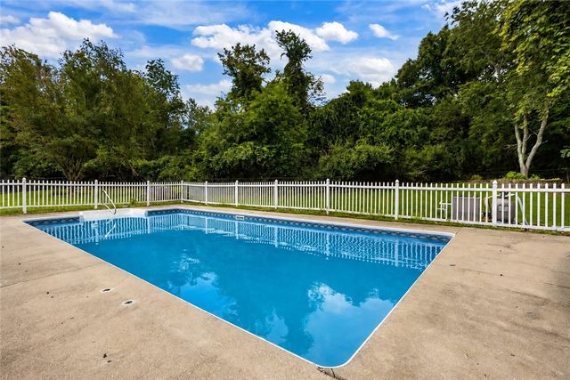 50 Countryside Drive, Cranston, RI 02921