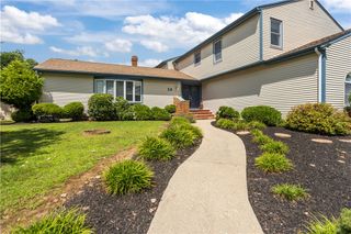 50 Countryside Drive, Cranston, RI 02921