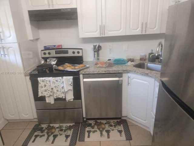 7450 NW 17th St 205, Plantation, FL 33313