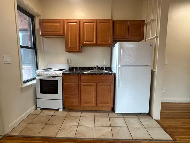 1238 Commonwealth Ave 43, Boston, MA 02134