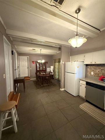 3702 Merrifield Drive, Valley Grande, AL 36703