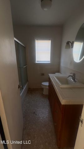 1044 Cooper Road, Jackson, MS 39212