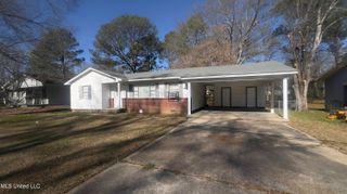 1044 Cooper Road, Jackson, MS 39212
