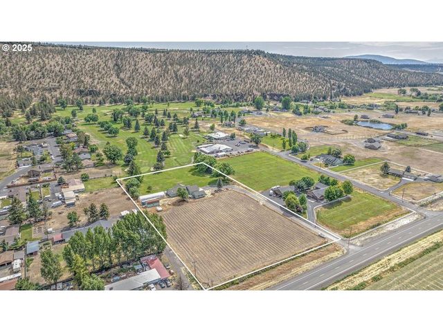 7208 Ne OCHOCO Hwy, Prineville, OR 97754