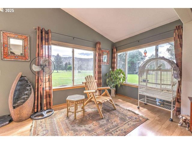 7208 Ne OCHOCO Hwy, Prineville, OR 97754