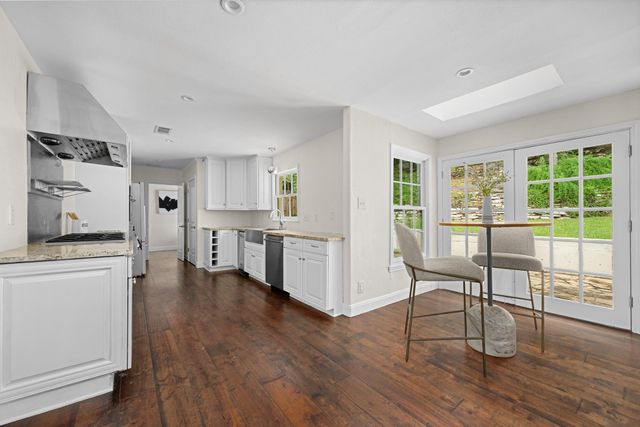 3405 Cascadera DR, Austin, TX 78731